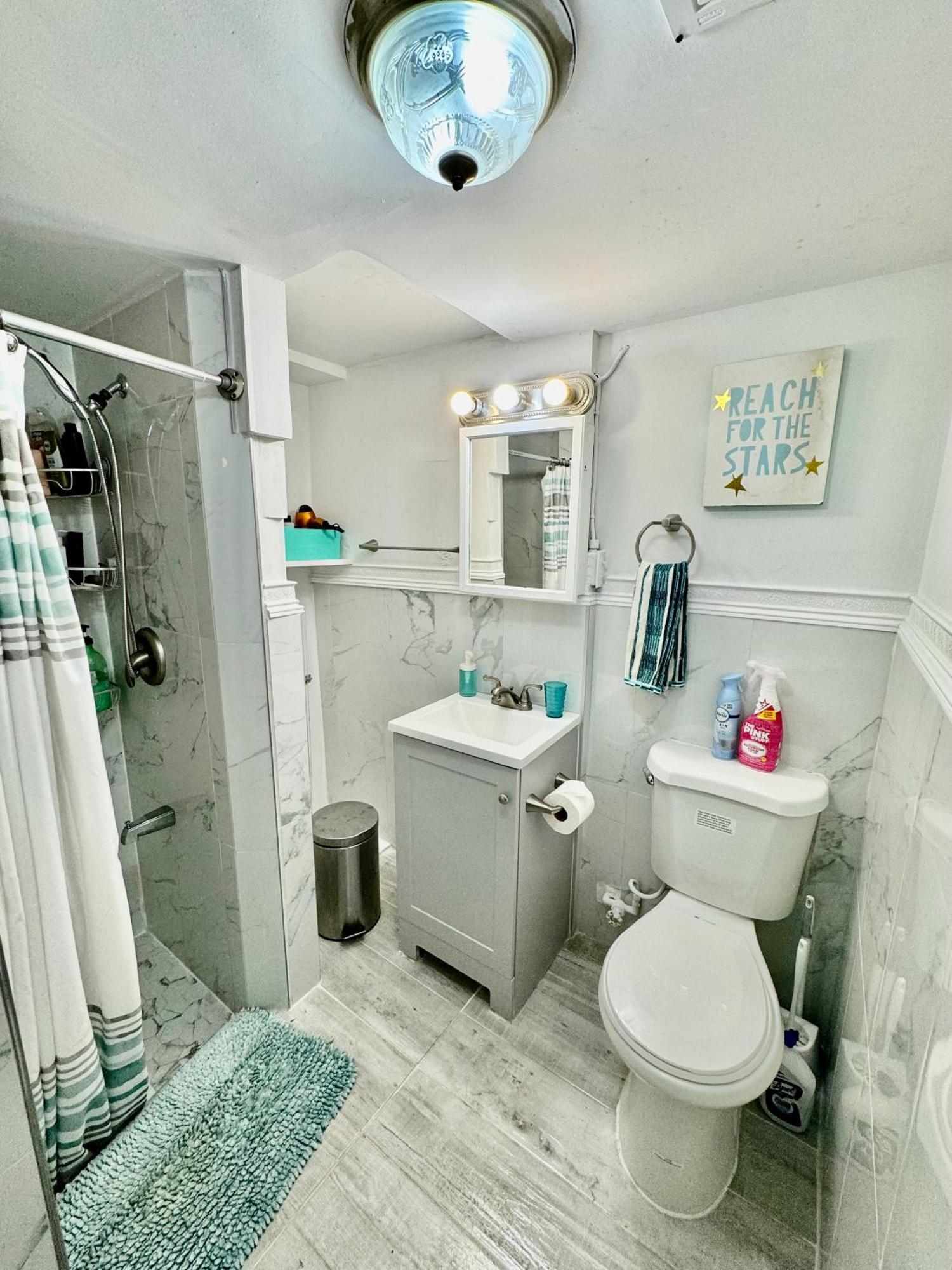 Cozy Private Room With Shared Bathroom On The 1St Floor - Conveniently Located Near Seatac Airport And Downtown Seattle Exterior foto